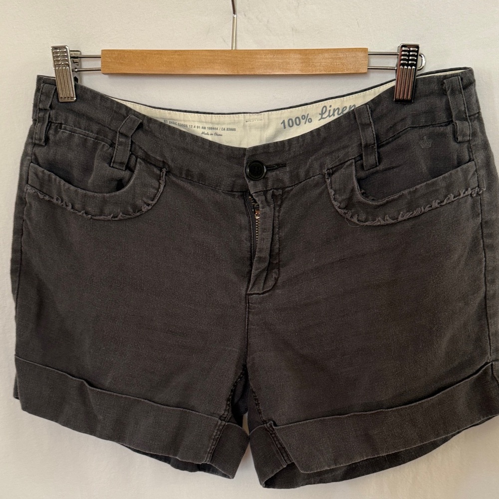G1 basic goods: Women's 100% Linen Rolled Hem Shorts - Charcoal